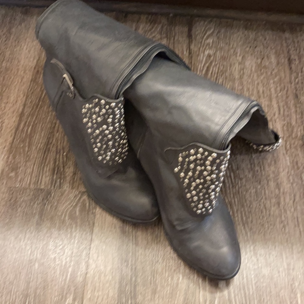 Preowned condition - Picture 2 of 12